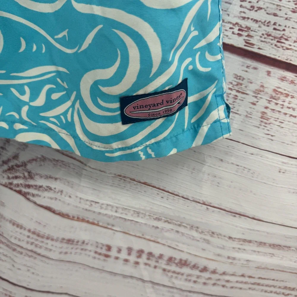 Vineyard Vines Swim Trunks Shorts Mens Size Large Fish Wave‎ Print lined